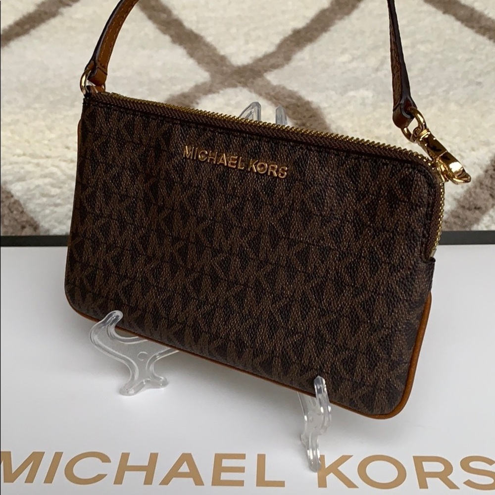 Michael Kors Jet Set Travel Lg Top Zip Wristlet - Picture 12 of 16